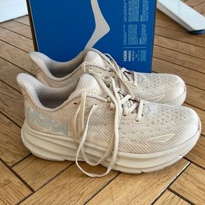 Hoka Clifton 9 Women’s Shifting Sand